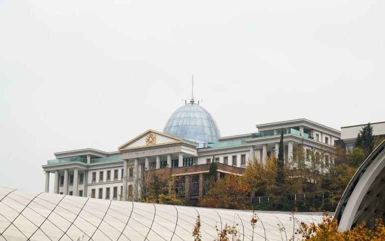 比大統領府がドゥテルテ一族に苦言「弾劾裁判を政治利用するな」
