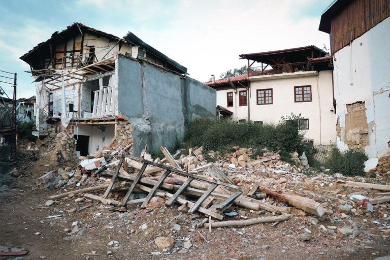 コロンビア地震、復興へ11の政令　地方も負担する「ミラグロ基金」