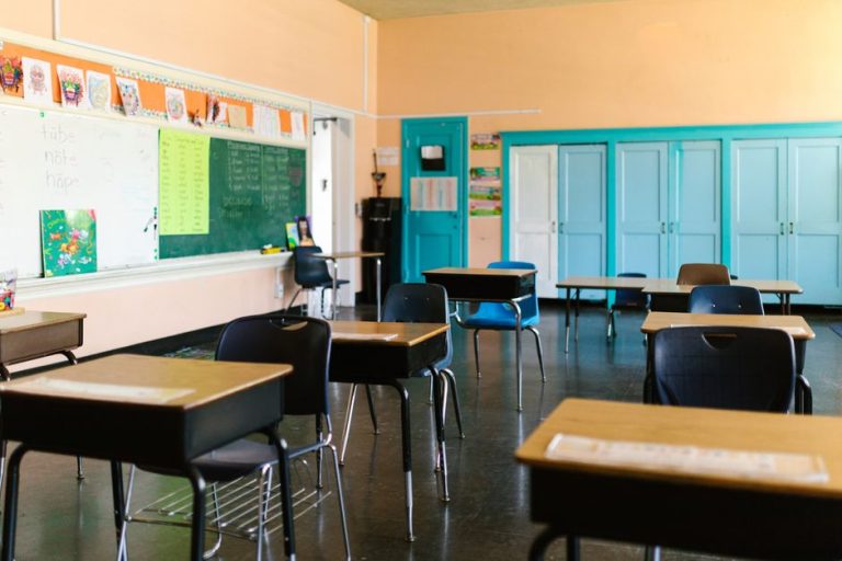 イタリア「学校の外国人生徒に上限」案が論争 仏独西はどうしているか