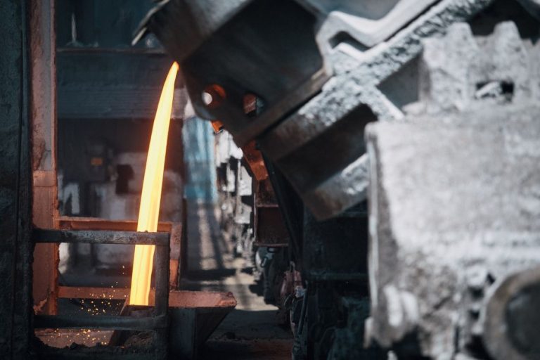 インドのエッサール、米アイオワに150億ドル製鉄所計画