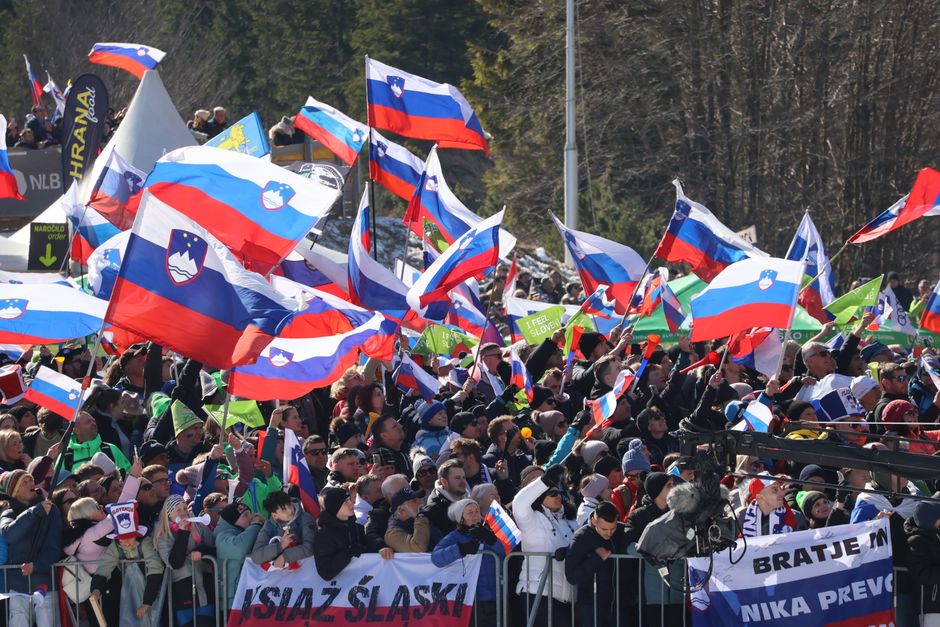 ドイツ統一の日、ブレーメンで式典 大統領が民主主義の危機に警鐘