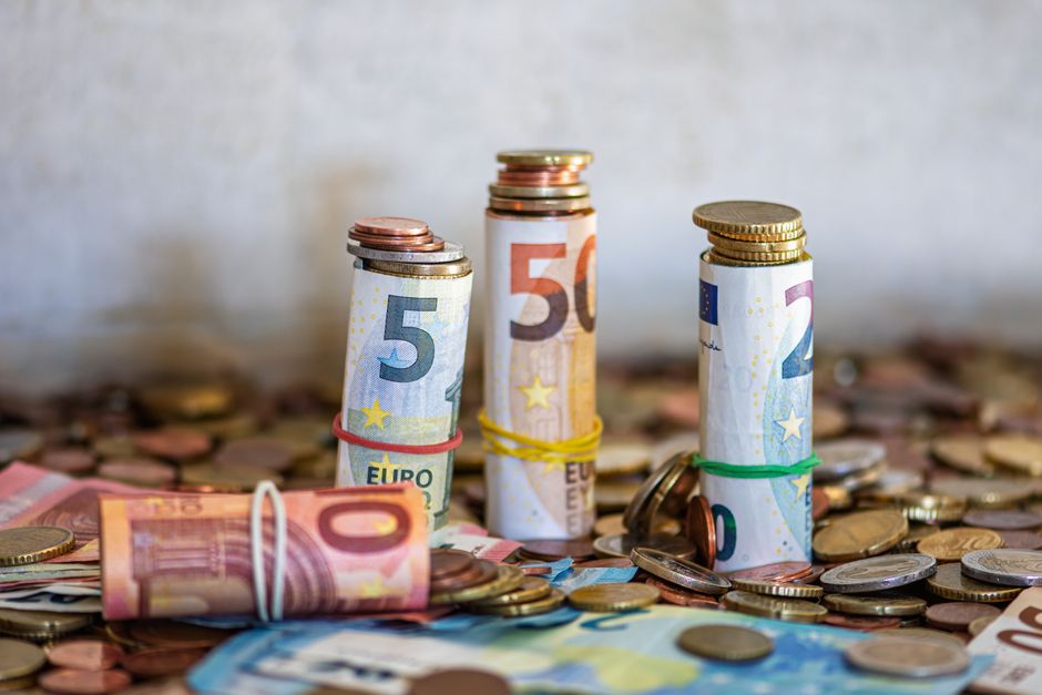 イタリア2027年予算案を閣議了承 新生児に100ユーロの年金基金、所得税33%枠を拡大